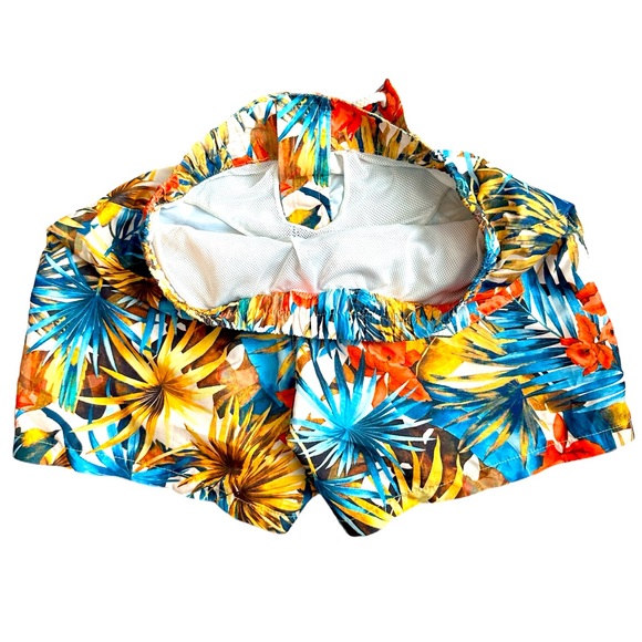 Men’s swim trunks – floral swim shorts - Picture 2 of 3